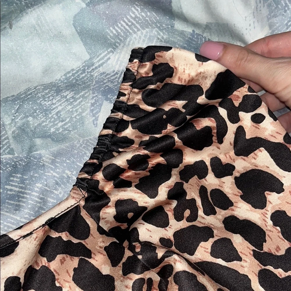 Cheetah Print top - Picture 7 of 8